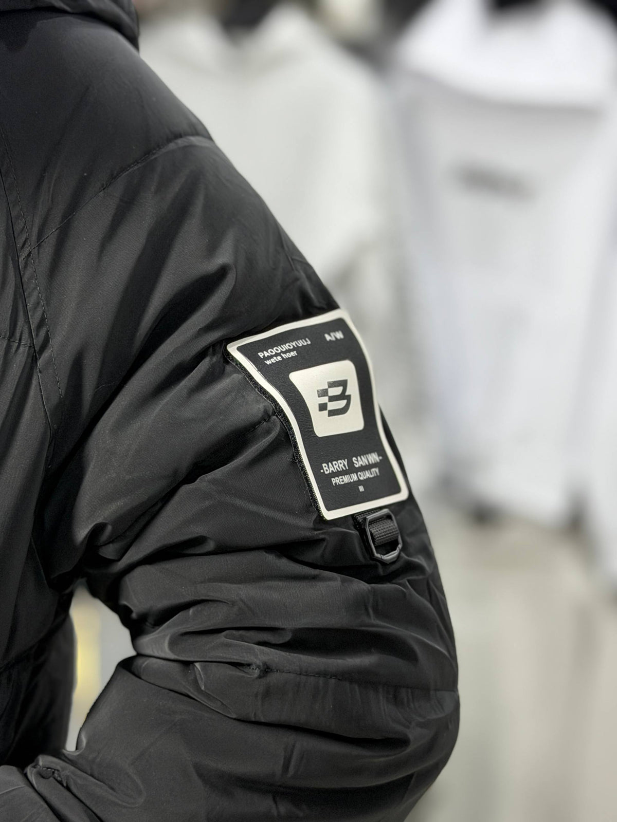 PUFFER JACKET VHSK10 - BLACK