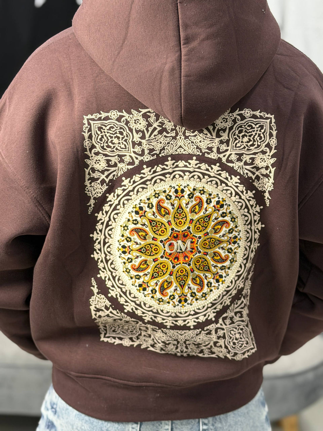 HOODIES OM BROWN