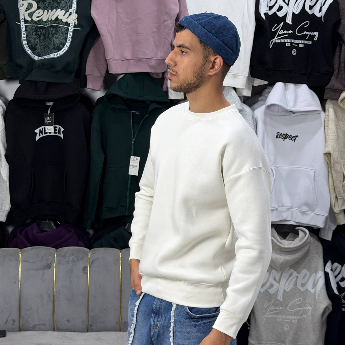OVERSIZED SWEATSHIRT - WHITE