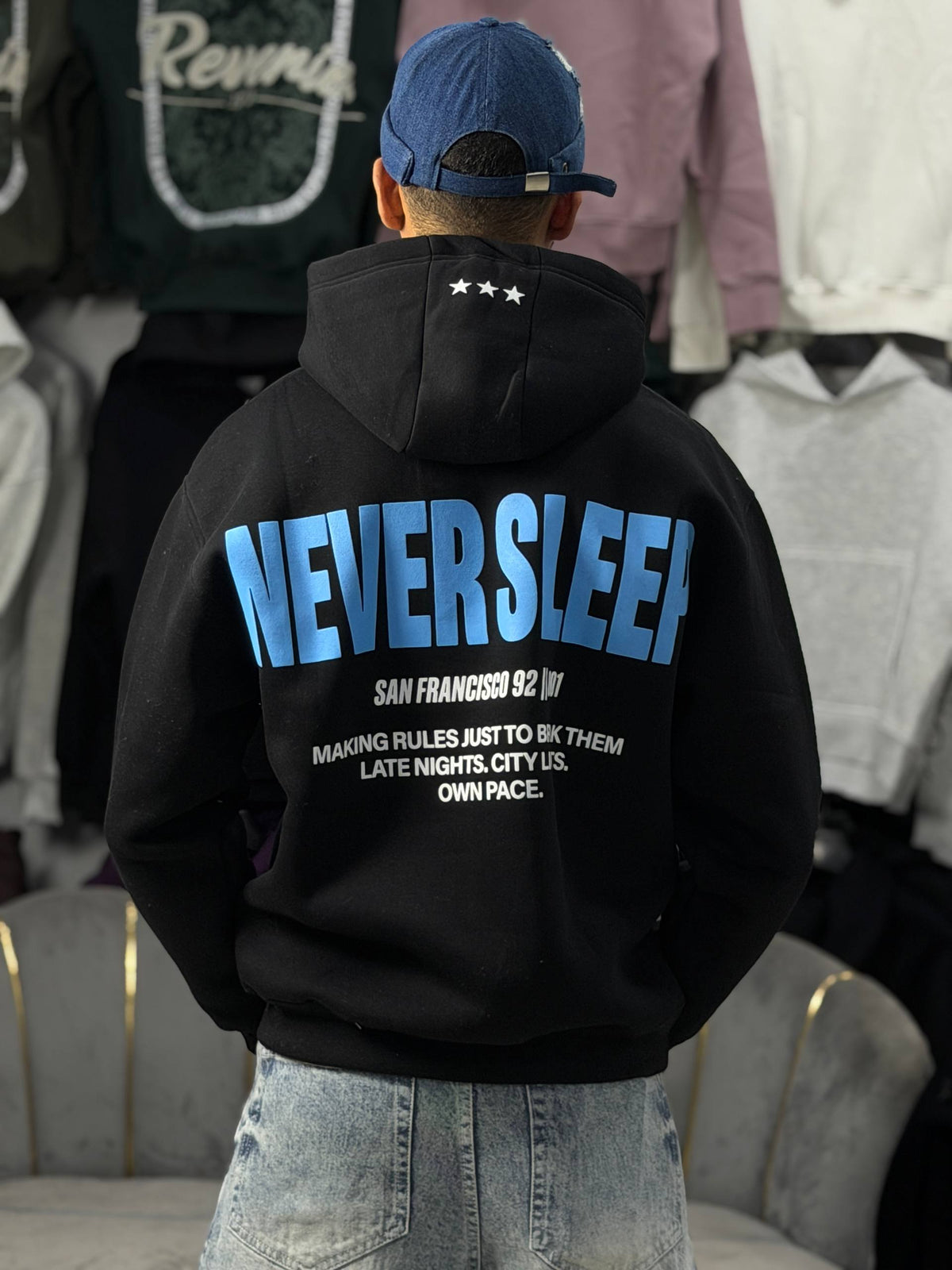 NEVER SLEEP HOODIE - BLACK