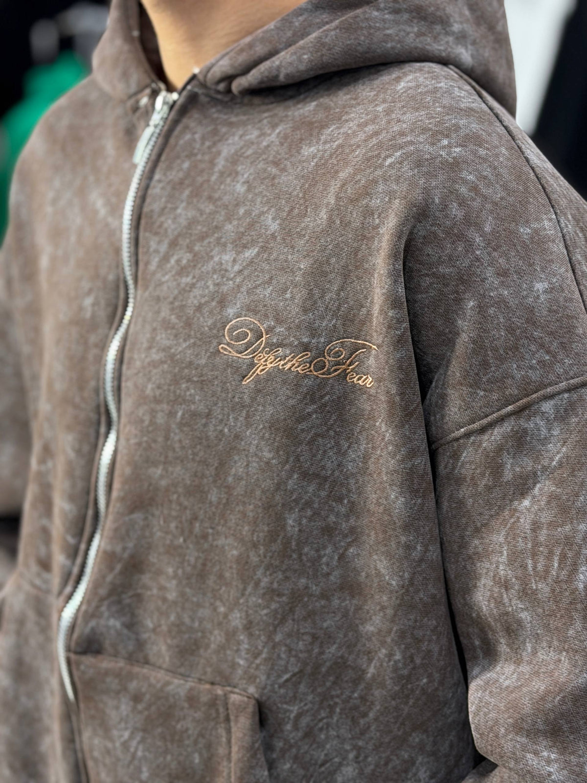 REBEL  ZIPPER HOODIE - BROWN