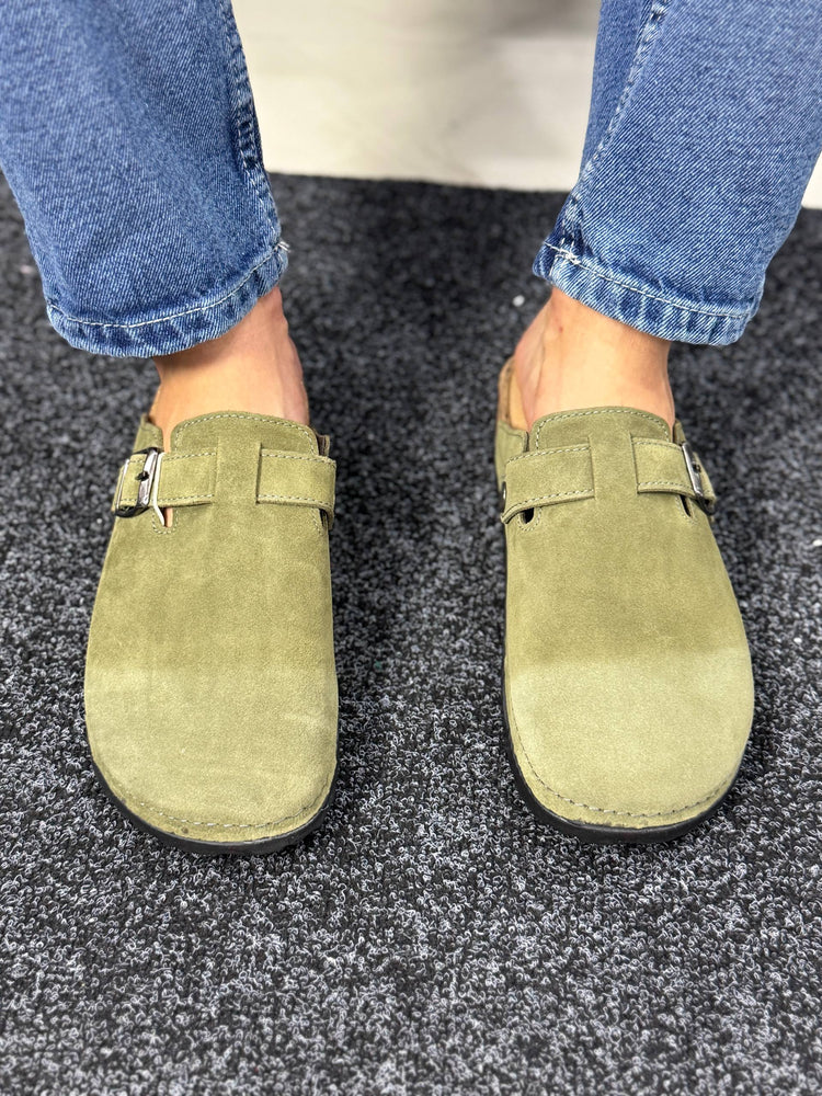 Classic Clogs Green Suede
